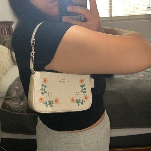 Coach shoulder bag - Picture 3 of 6